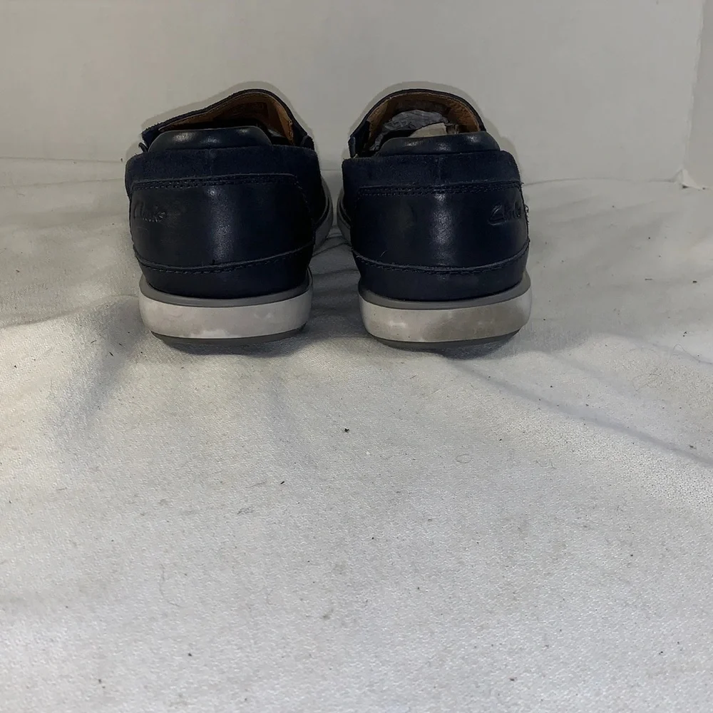 Clarks Men's Bratton B Laceless Suede Navy Slip-On Shoes